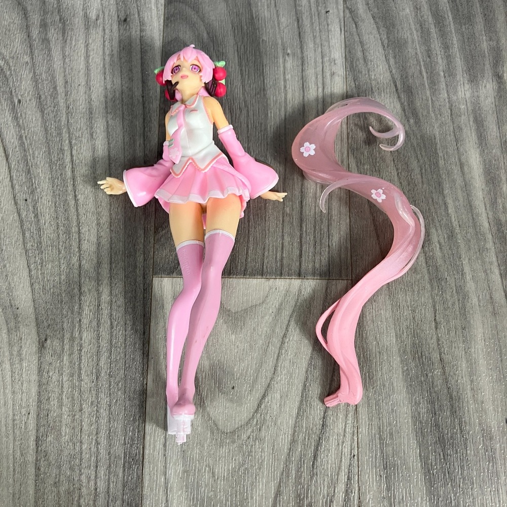 Taito Project Diva Hatsune Miku‎ Sakura Figure, 7"